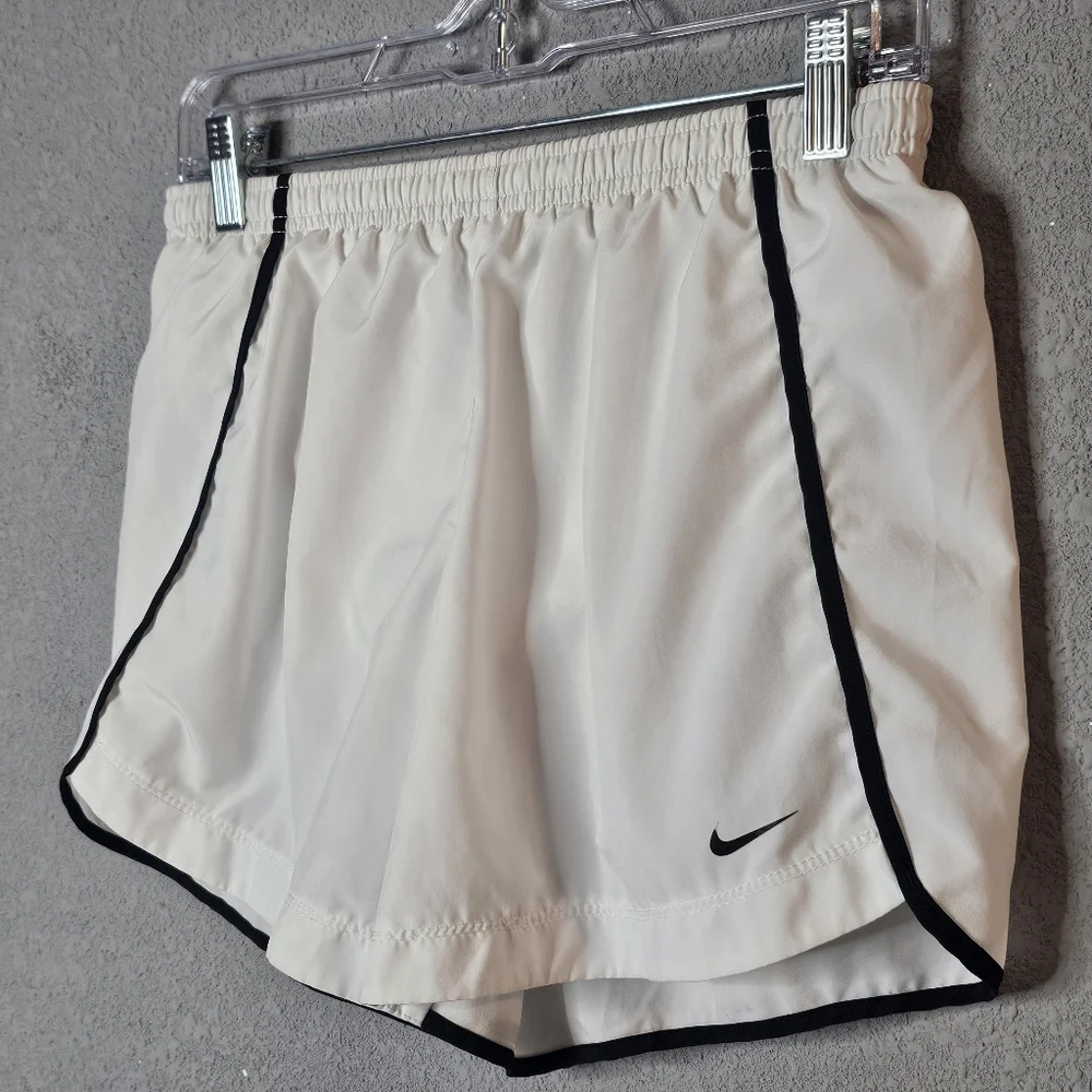 Nike Dri-FIT Running Shorts XL‎ White Black Trim Athletic Quick Dry Womens Gym